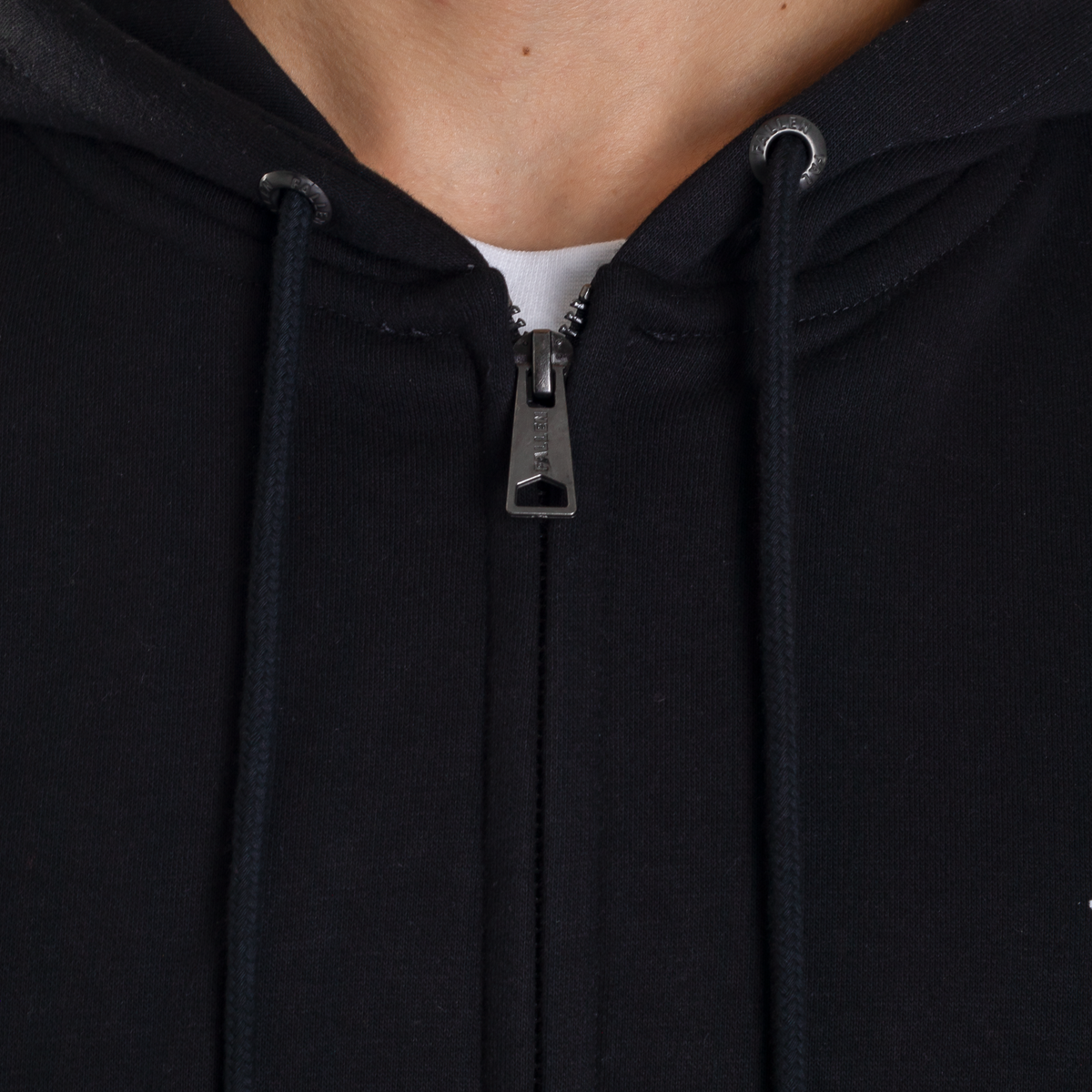 BUZO TRADEMARK LOGO ZIP IMPORTADO