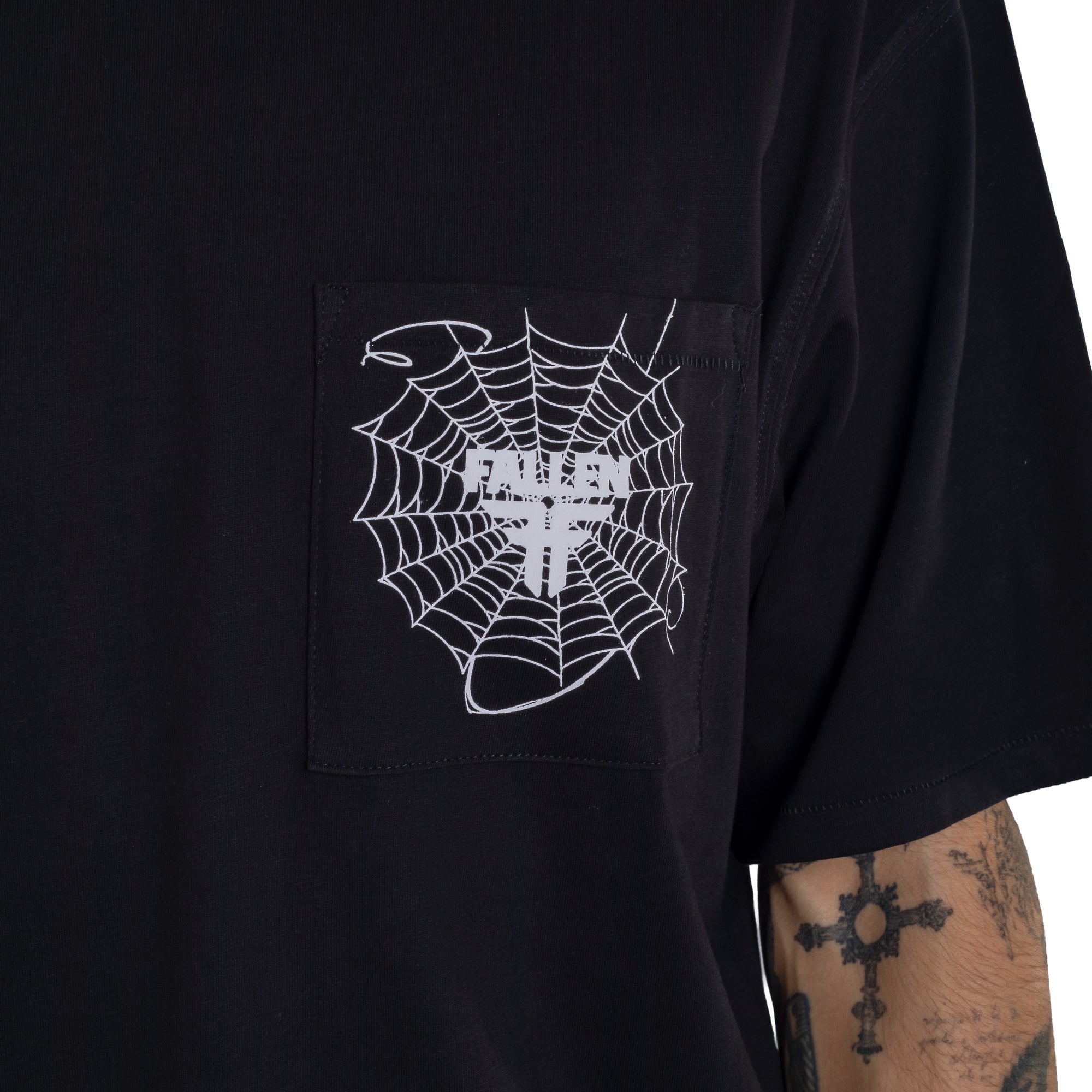 REMERA TRADEMARK POCKET IMPORTADO