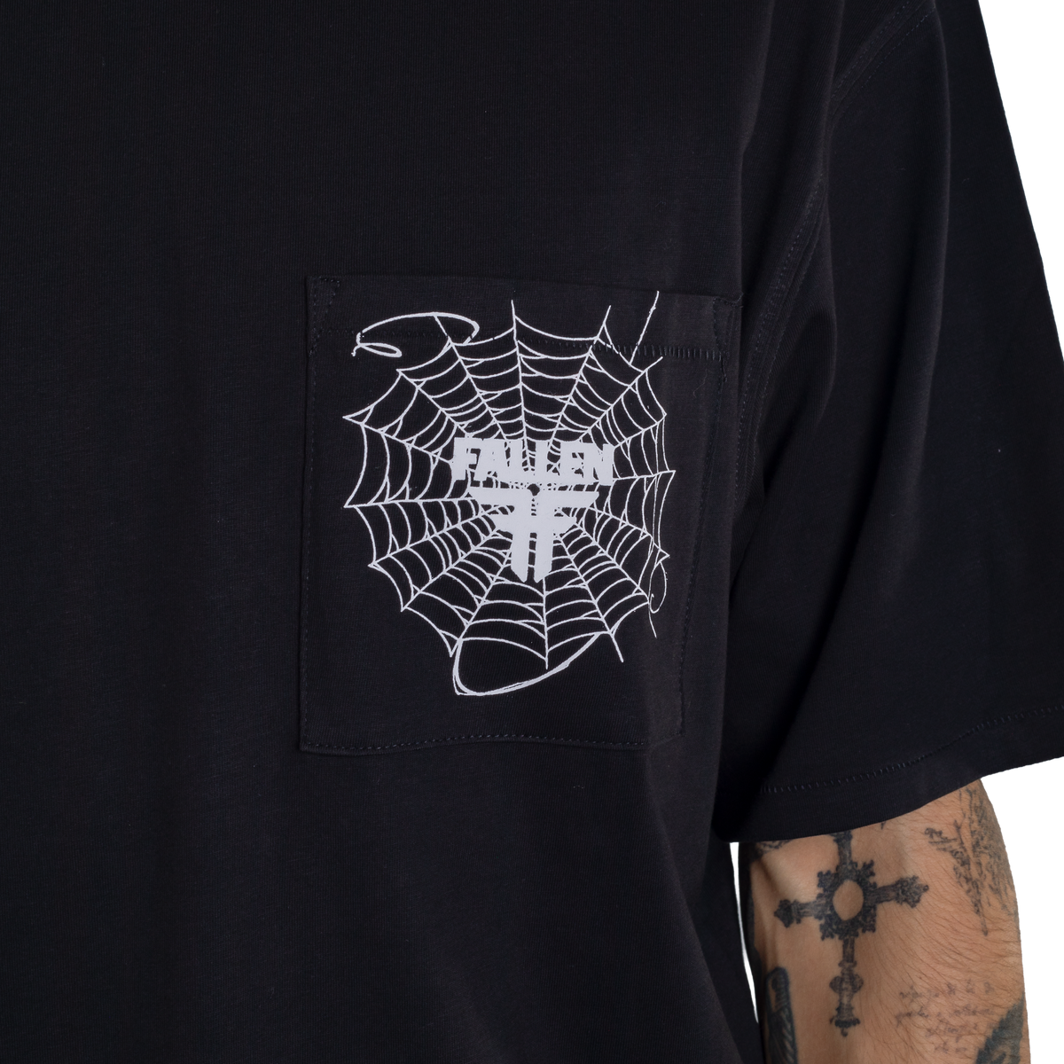 REMERA TRADEMARK POCKET IMPORTADO