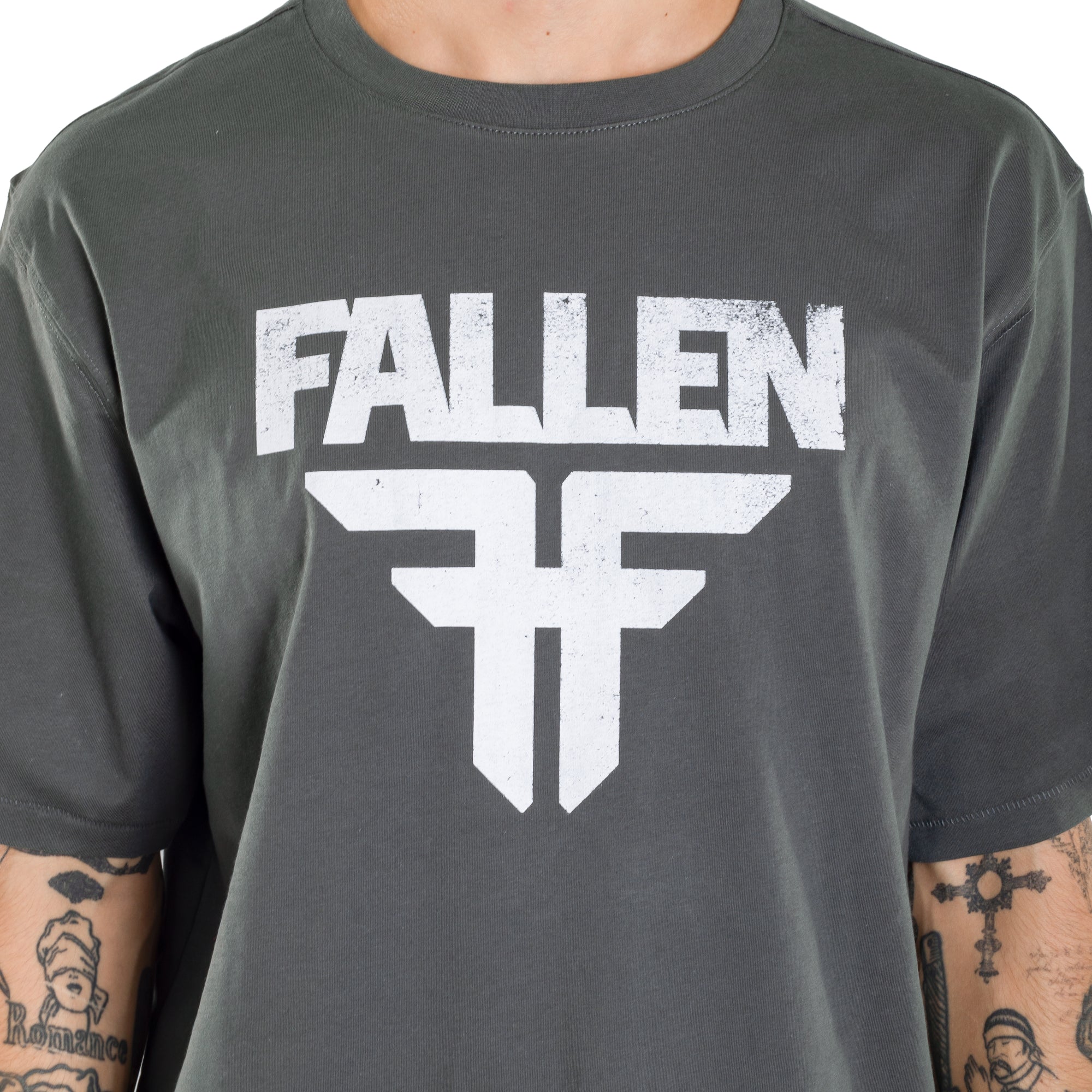 REMERA INSIGNIA IMPORTADO