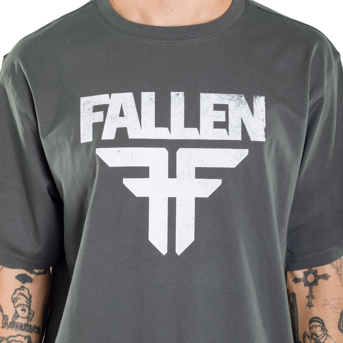 REMERA INSIGNIA IMPORTADO