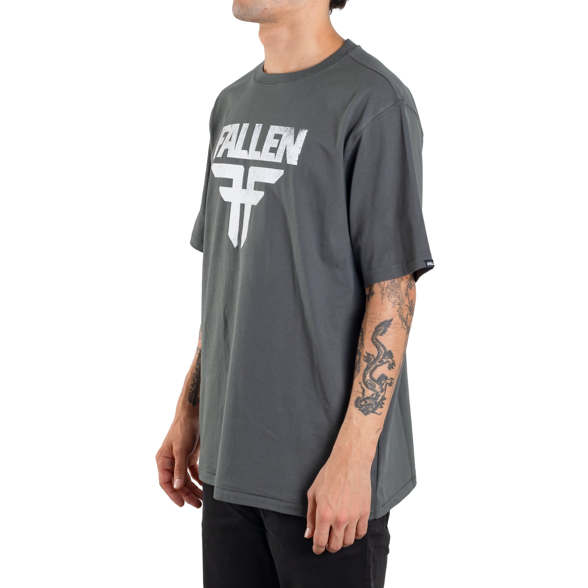 REMERA INSIGNIA IMPORTADO