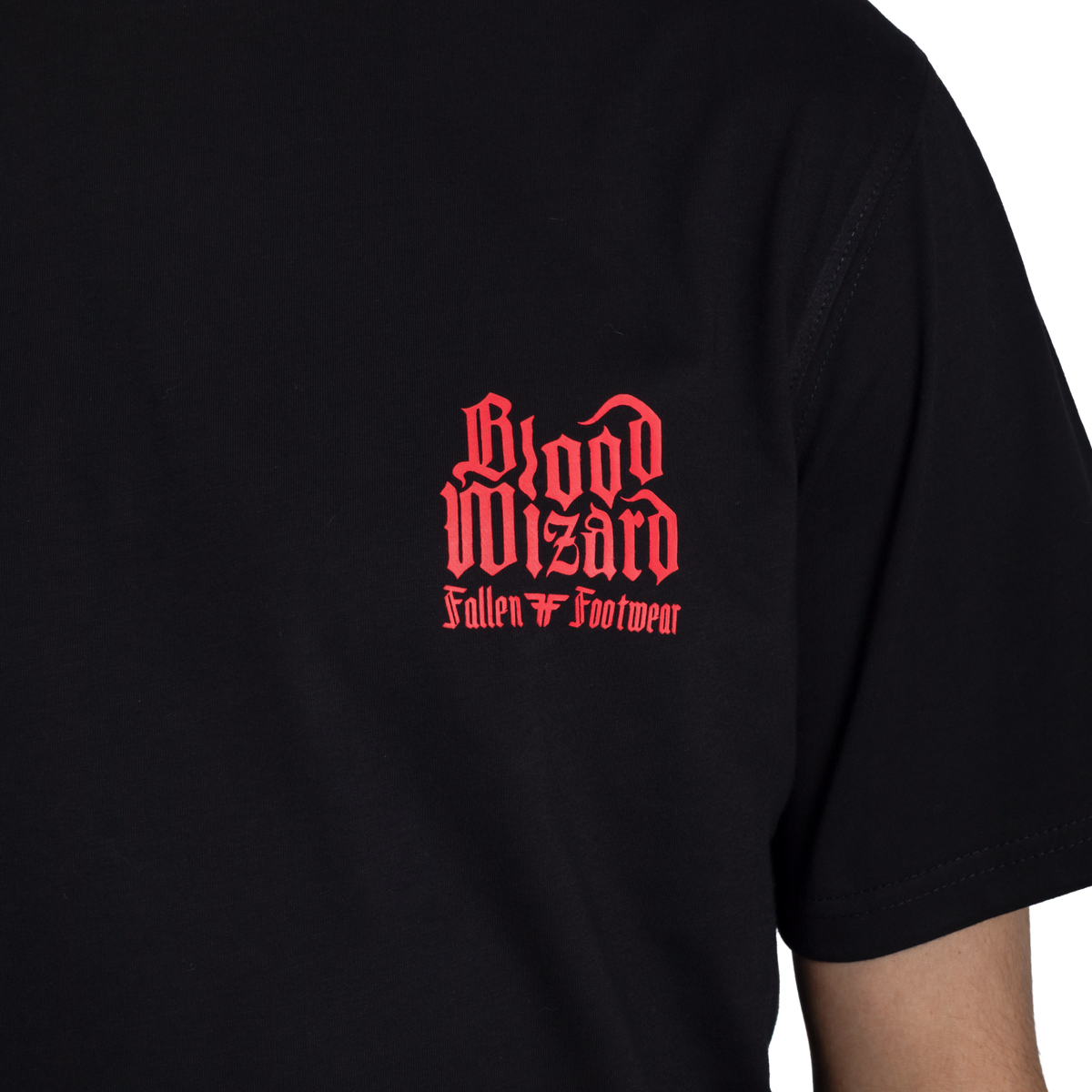 REMERA BLOOD OUTER REALMS